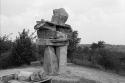 Installing Inukshuk, 1987
© McMichael Canadian Art Collection Archives
L1987.13 (installation…